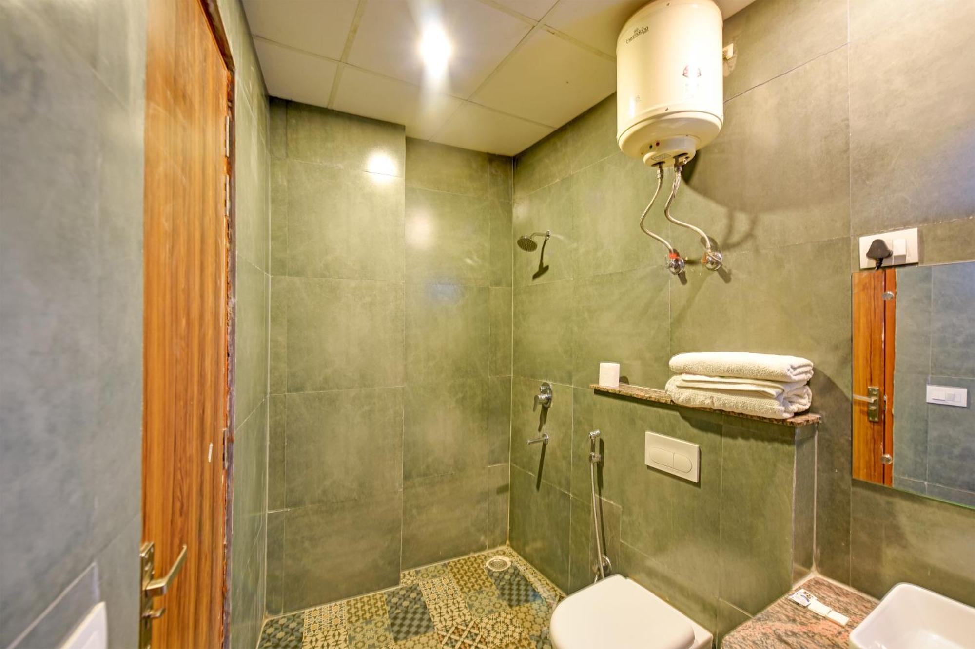 Glory Inn Near Delhi International Airport 뉴델리 외부 사진