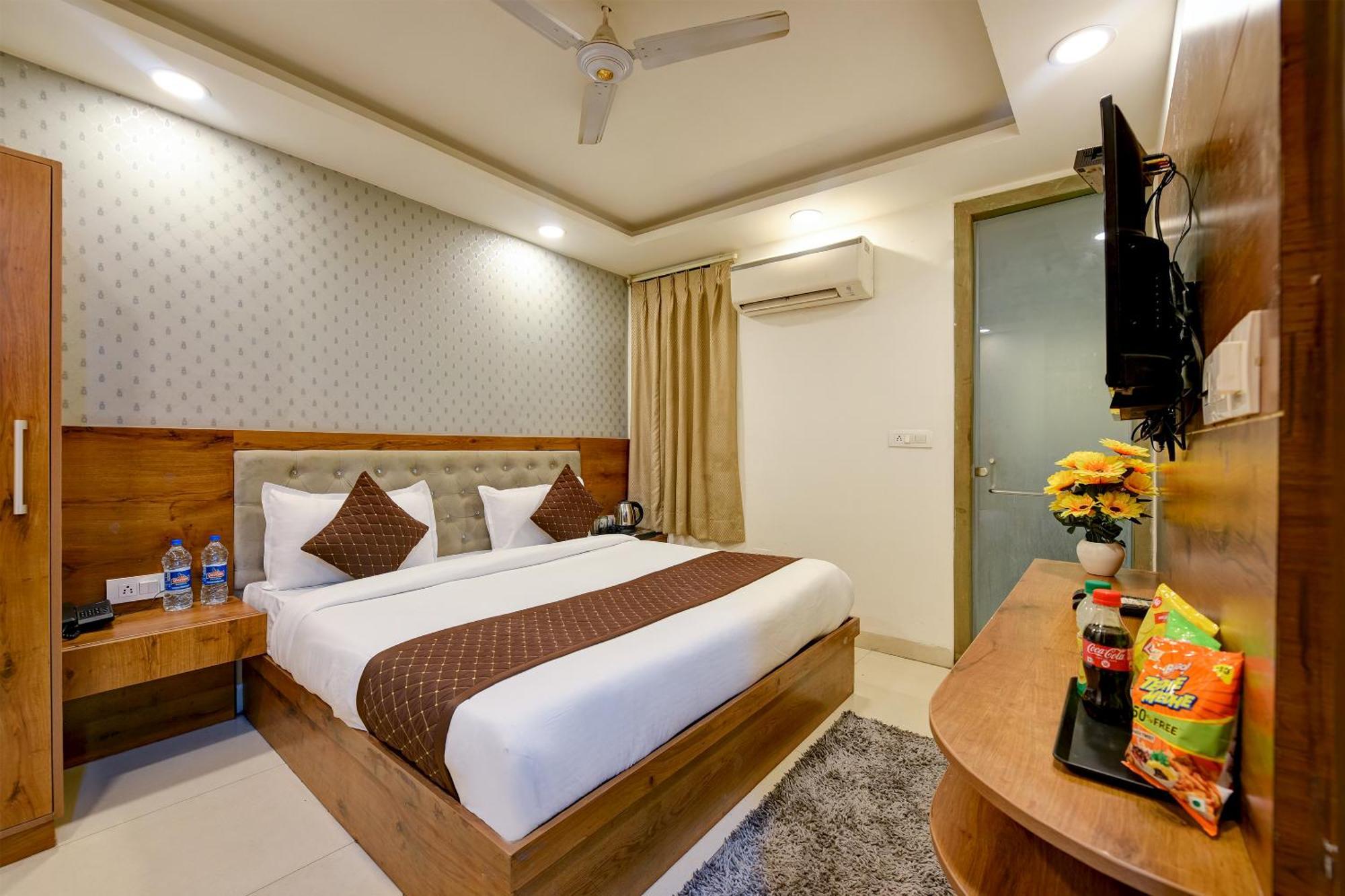 Glory Inn Near Delhi International Airport 뉴델리 외부 사진